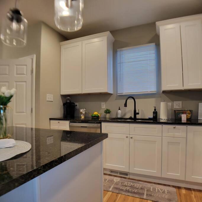 인디애나폴리스 2 Bd 2 Bath - 5 Min To Downtown 빌라 외부 사진